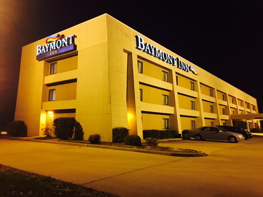 Baymont by Wyndham Paducah Main image 1